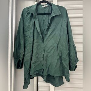 Wishlist Apparel Oversized Button-Up Top – M/L